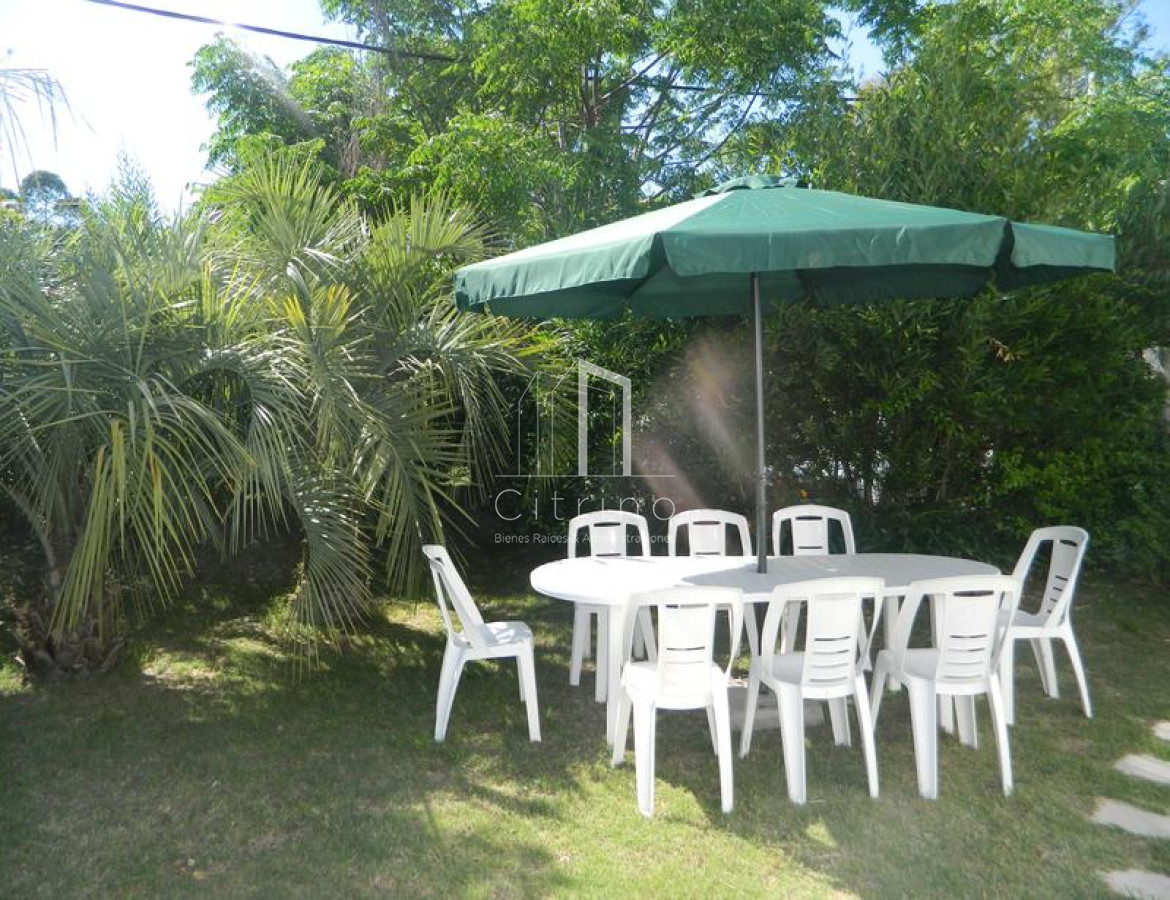 Casa ID.967 - Casa en alquiler de 2 dormitorios 