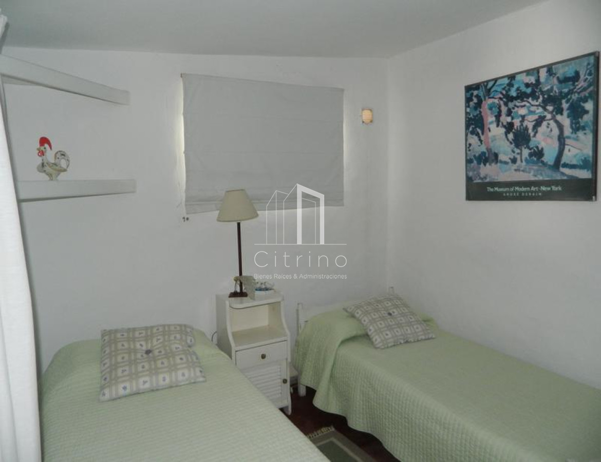 Casa ID.965 - Casa 4 dormitorios en alquiler La Barra