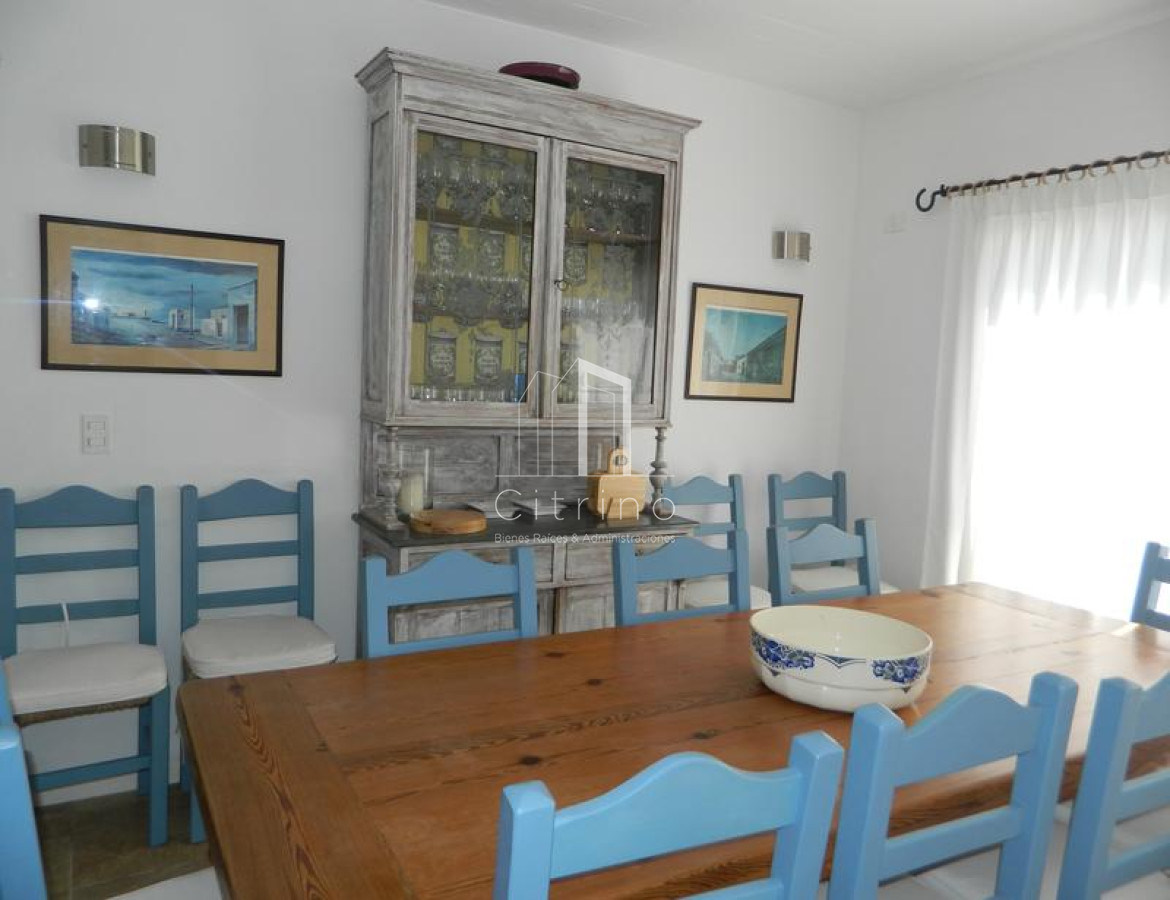 Casa ID.965 - Casa 4 dormitorios en alquiler La Barra