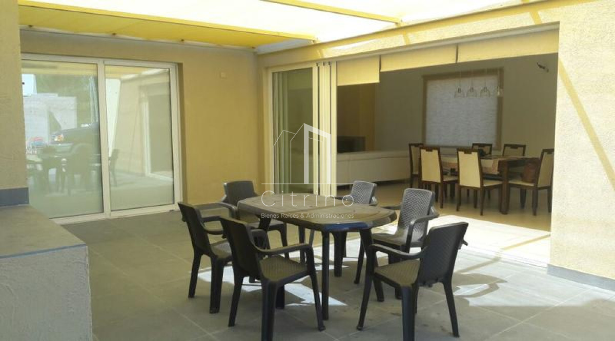 Casa ID.264 - Casa 3 dormitorios en alquiler Playa Mansa