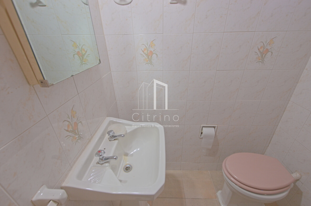 Casa ID.265 - Casa de 4 dormitorios con piscina climatizada en alquiler