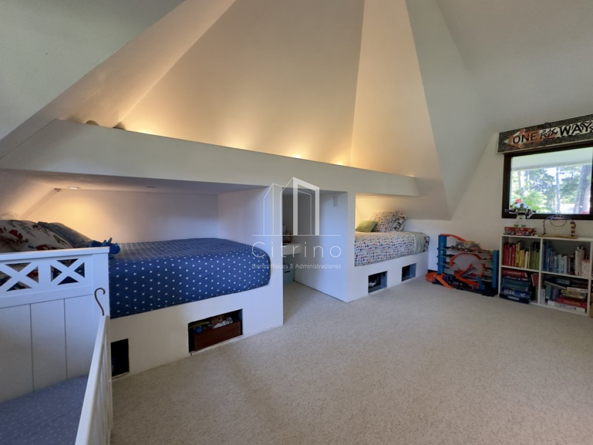 Casa ID.1314 - Casa de 4 dormitorios en venta - San Rafael