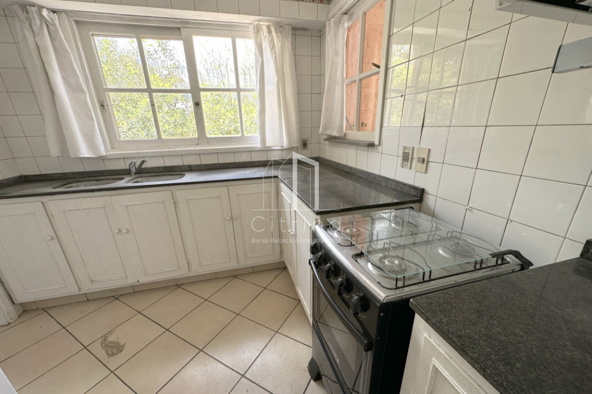 Casa ID.84 - Casa en alquiler 4 dormitorios con piscina en La Barra