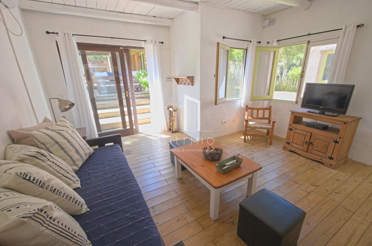 Casa ID.450 - Casa de 3 dormitorios en alquiler en La Barra 