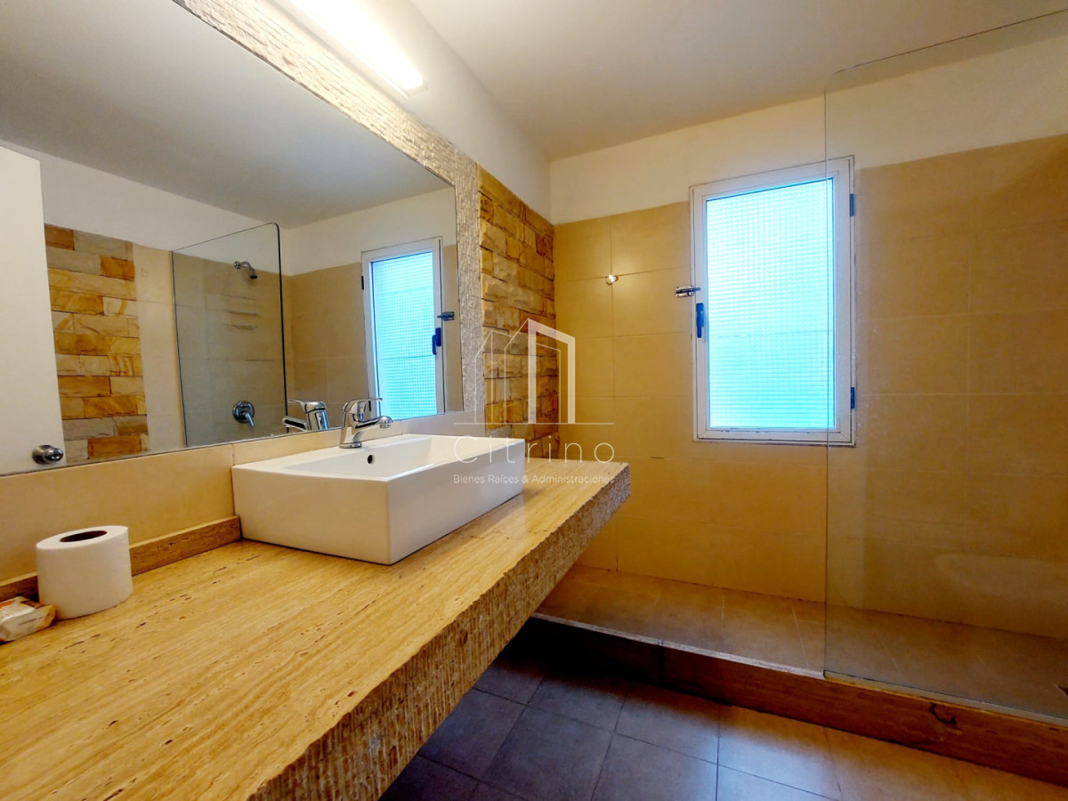 Casa ID.196 - Casa en venta - Playa Montoya 