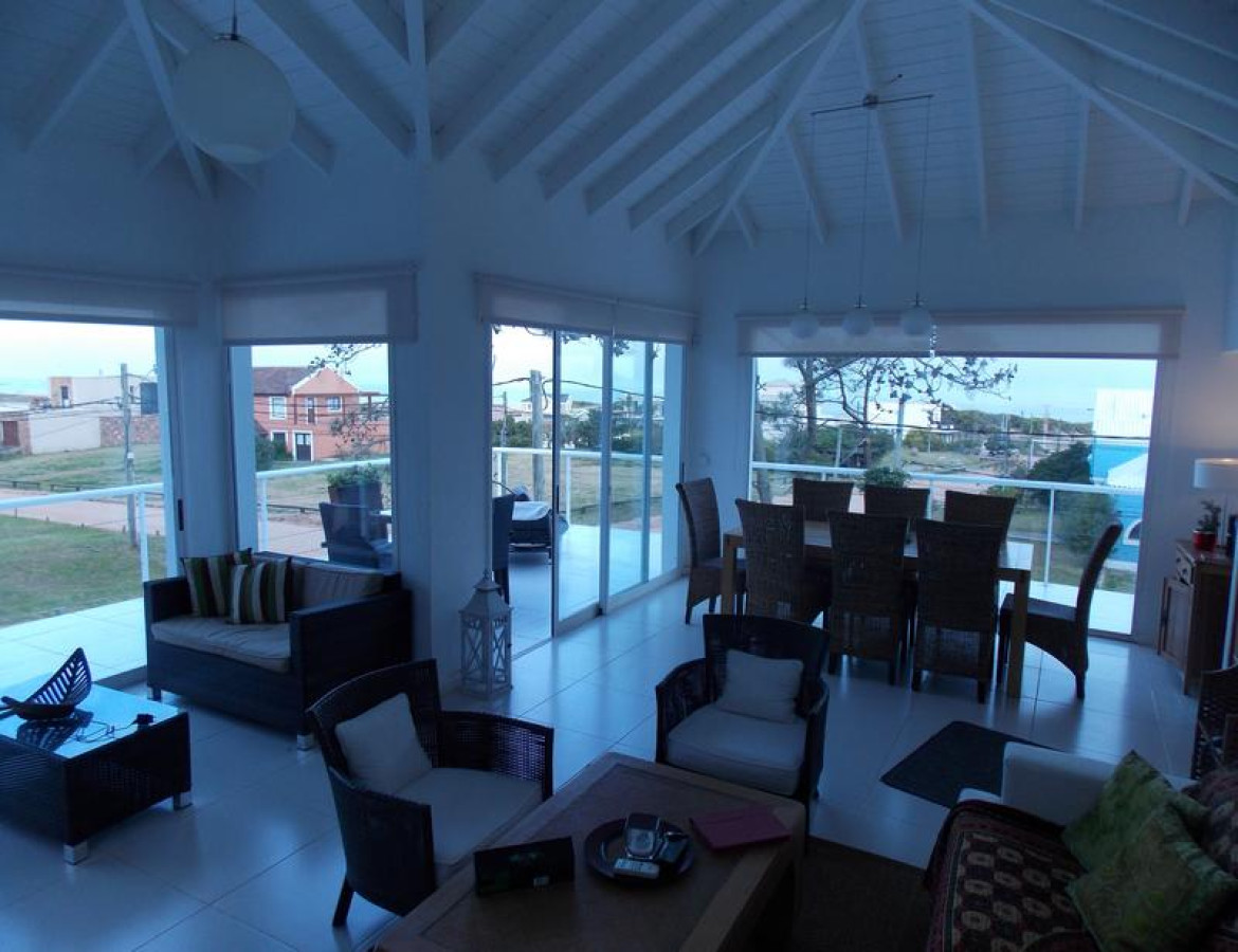 Casa en venta - Playa Montoya 