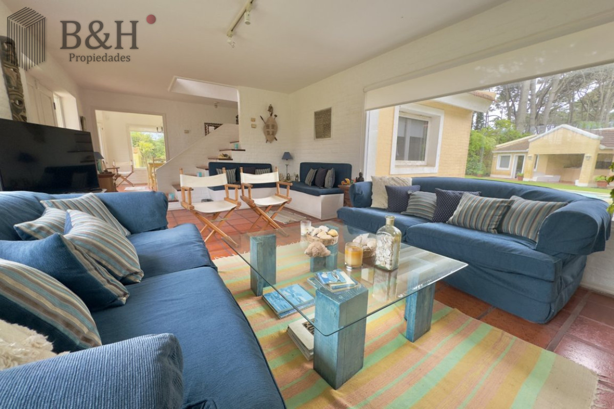Casa ID.6222 - Casa de 3 dormitorios a la venta en Montoya