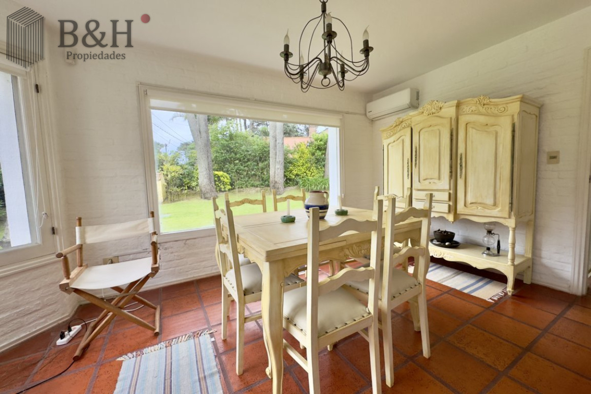 Casa ID.6222 - Casa de 3 dormitorios a la venta en Montoya