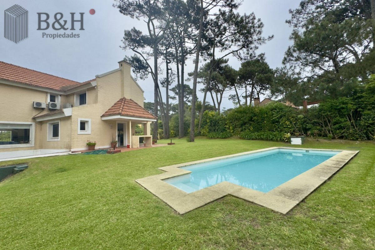 Casa ID.6222 - Casa de 3 dormitorios a la venta en Montoya