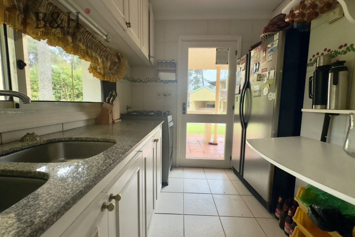 Casa ID.6222 - Casa de 3 dormitorios a la venta en Montoya
