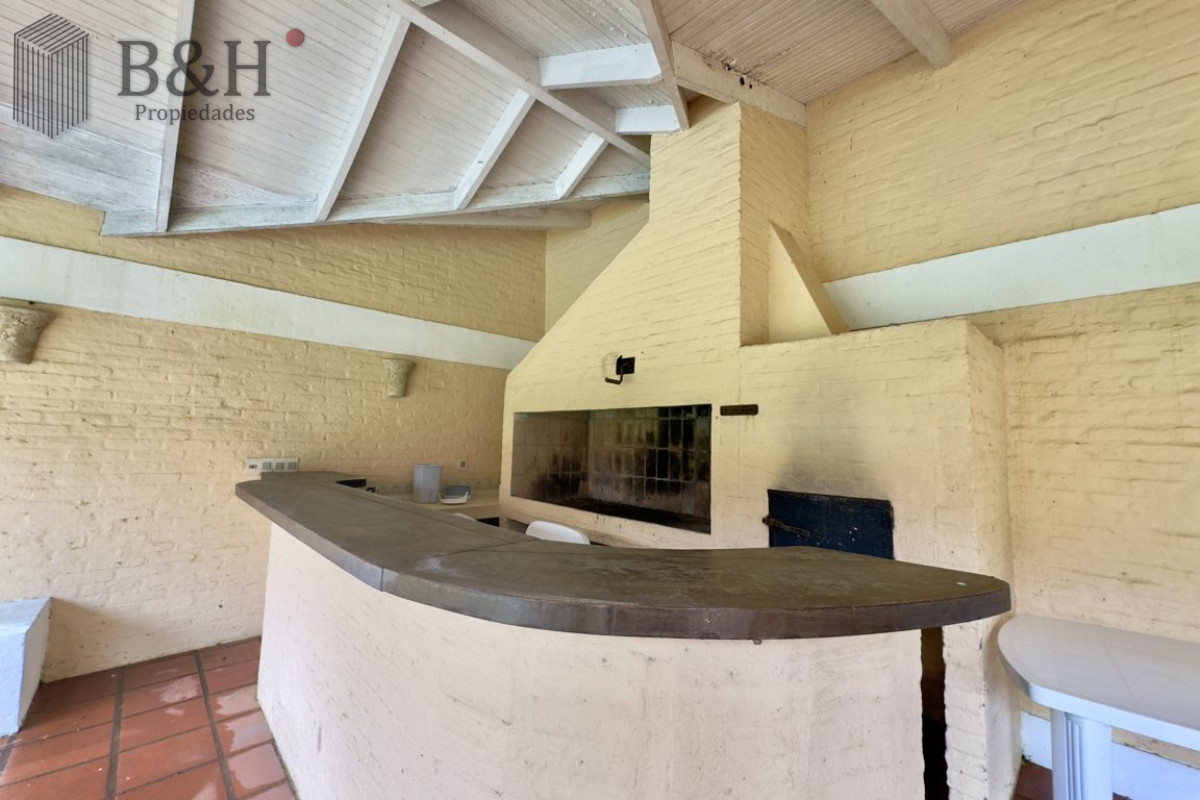 Casa ID.6222 - Casa de 3 dormitorios a la venta en Montoya