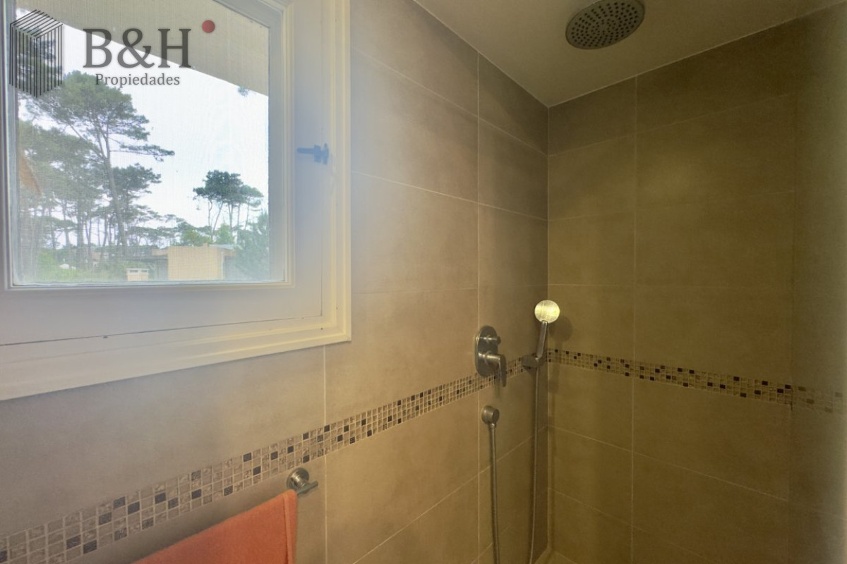 Casa ID.6222 - Casa de 3 dormitorios a la venta en Montoya