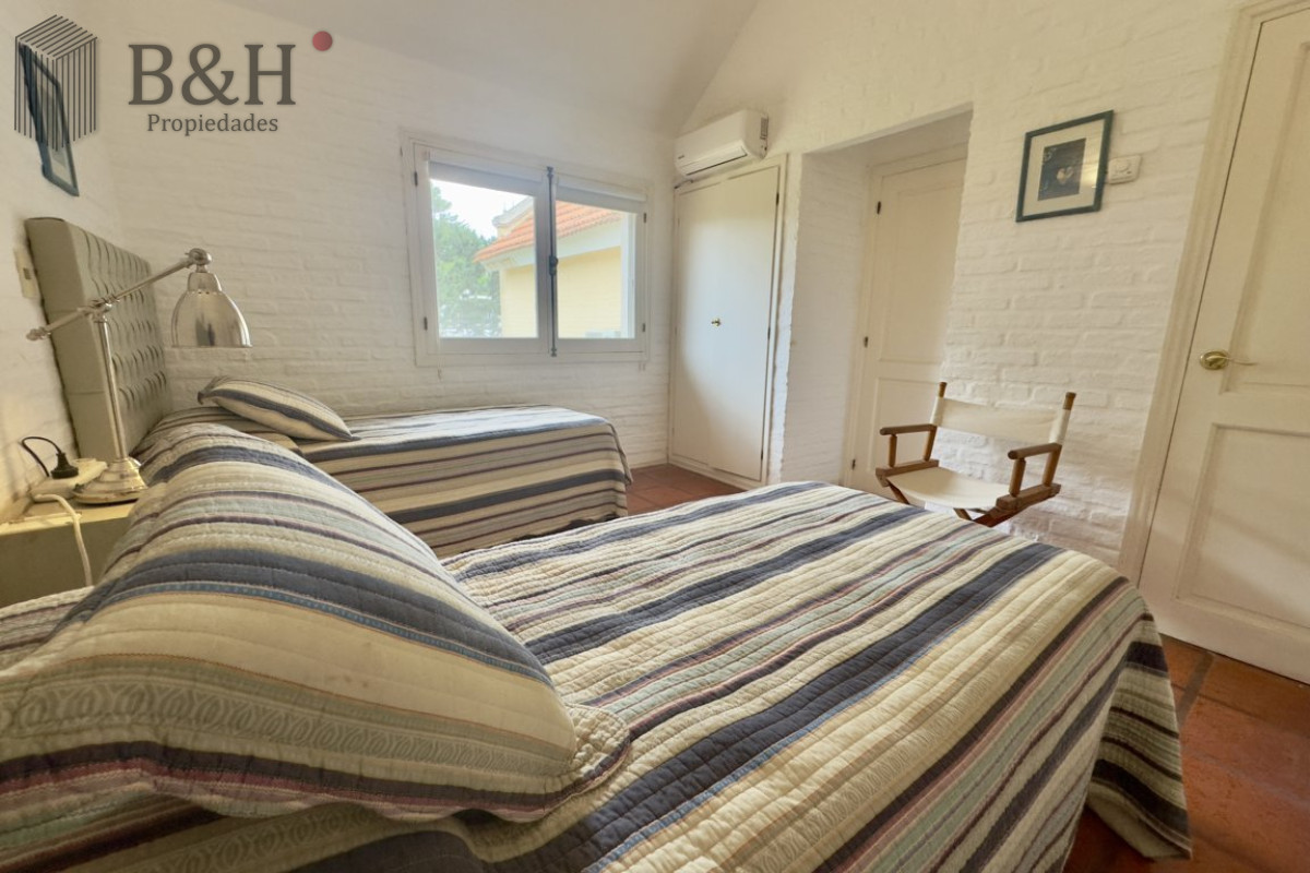 Casa ID.6222 - Casa de 3 dormitorios a la venta en Montoya