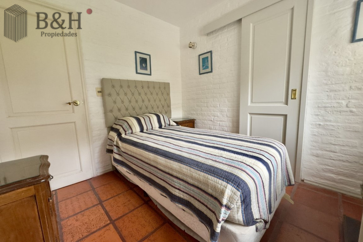 Casa ID.6222 - Casa de 3 dormitorios a la venta en Montoya