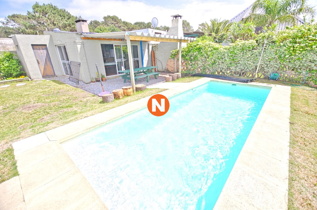 Casa Ref.222804 - Casa en alquiler en Manantiales con piscina climatizada