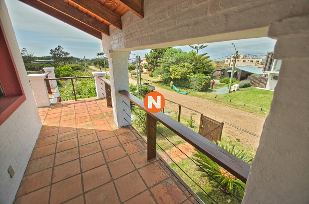 Casa Ref.222804 - Casa en alquiler en Manantiales con piscina climatizada
