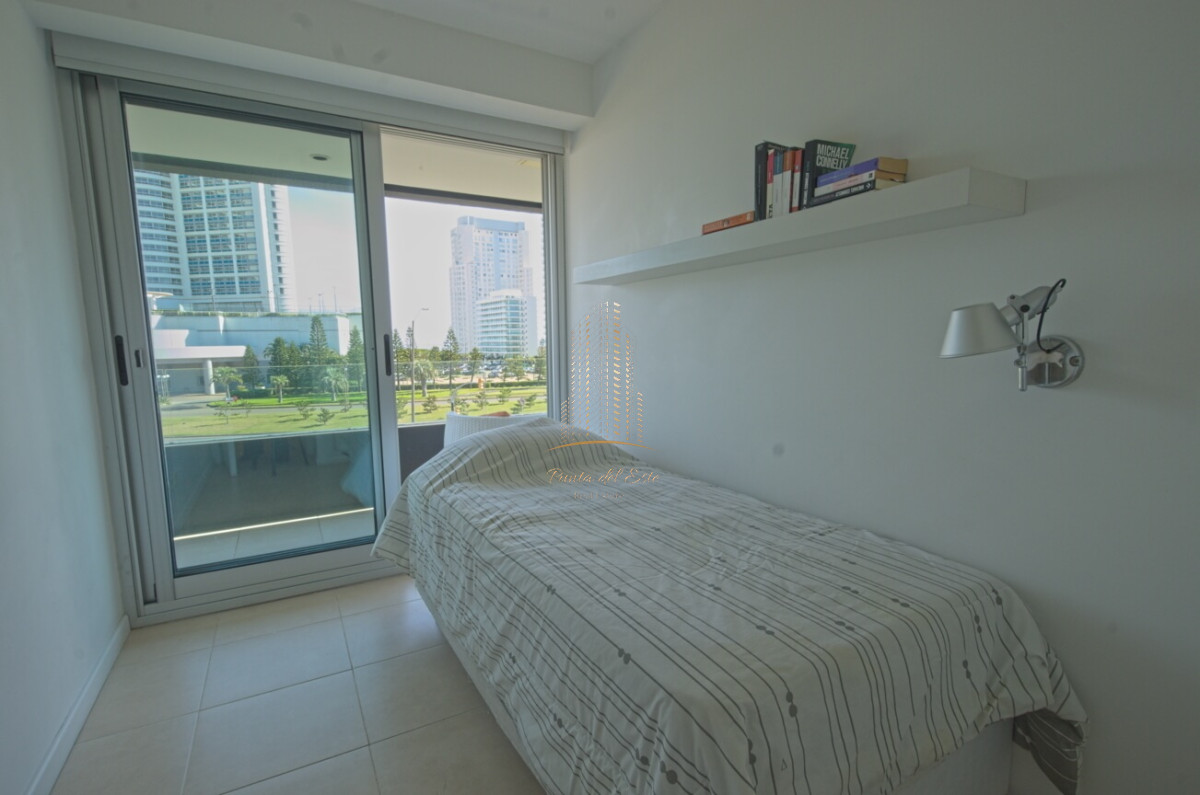 Apartamento ID.441 - Apartamento en venta y alquiler, Playa Mansa, Punta del Este