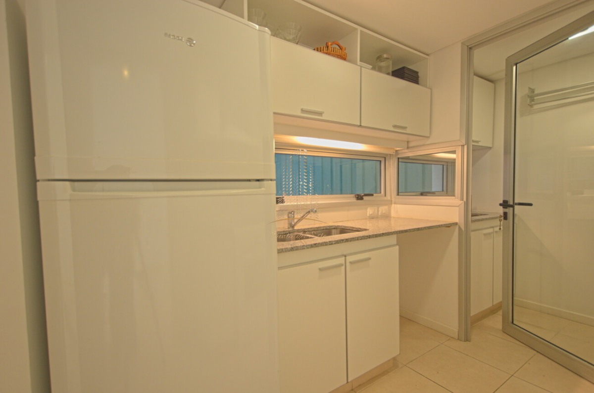 Apartamento ID.441 - Apartamento en venta y alquiler, Playa Mansa, Punta del Este