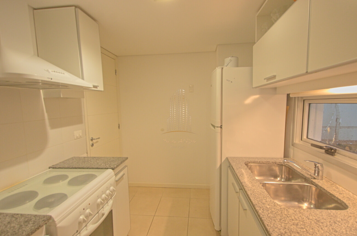 Apartamento ID.441 - Apartamento en venta y alquiler, Playa Mansa, Punta del Este