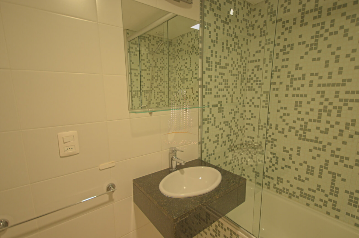 Apartamento ID.442 - Apartamento en venta 3 dormitorios en Playa Mansa, Punta del Este