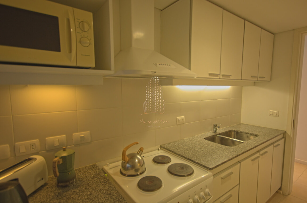 Apartamento ID.442 - Apartamento en venta 3 dormitorios en Playa Mansa, Punta del Este