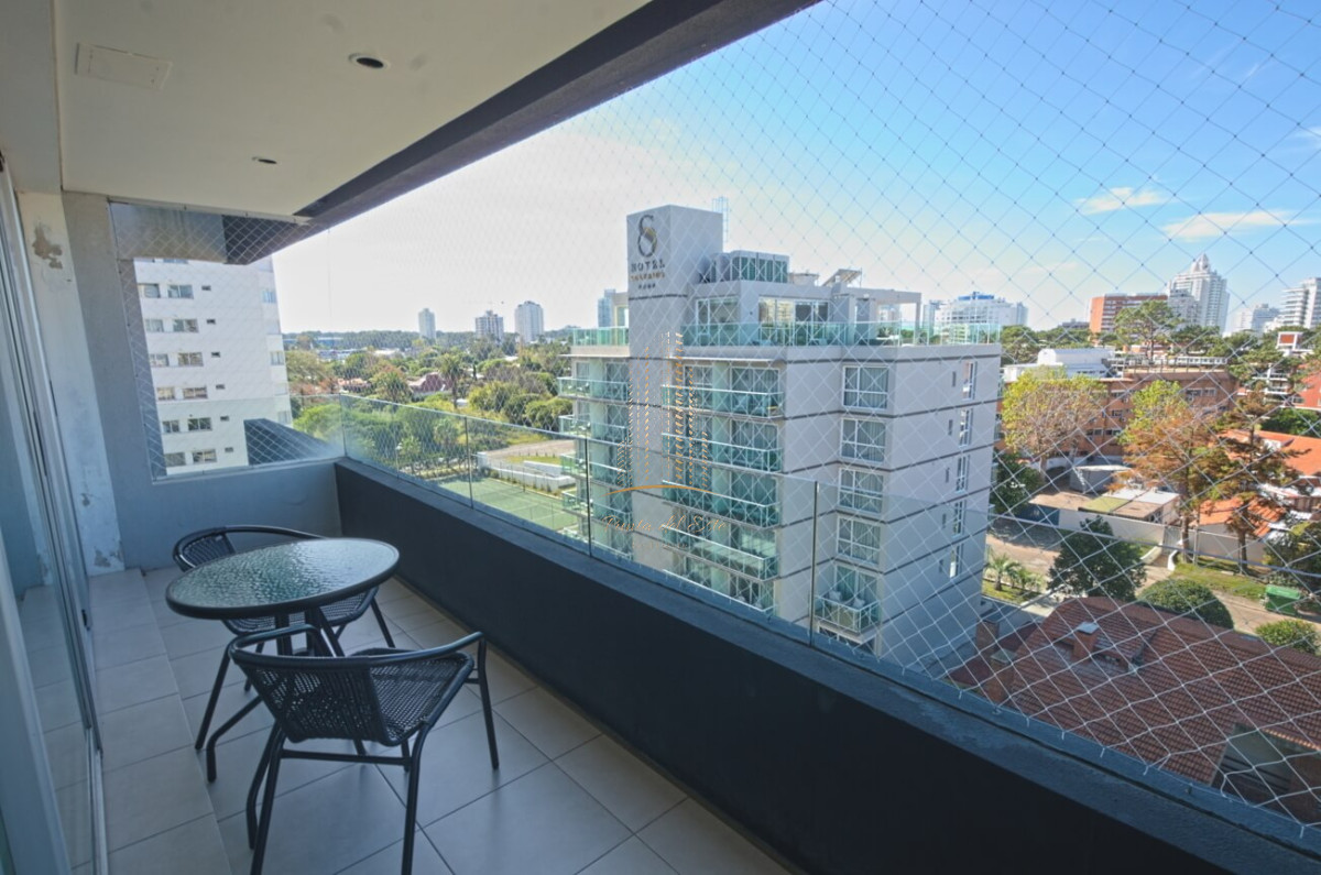 Apartamento ID.442 - Apartamento en venta 3 dormitorios en Playa Mansa, Punta del Este