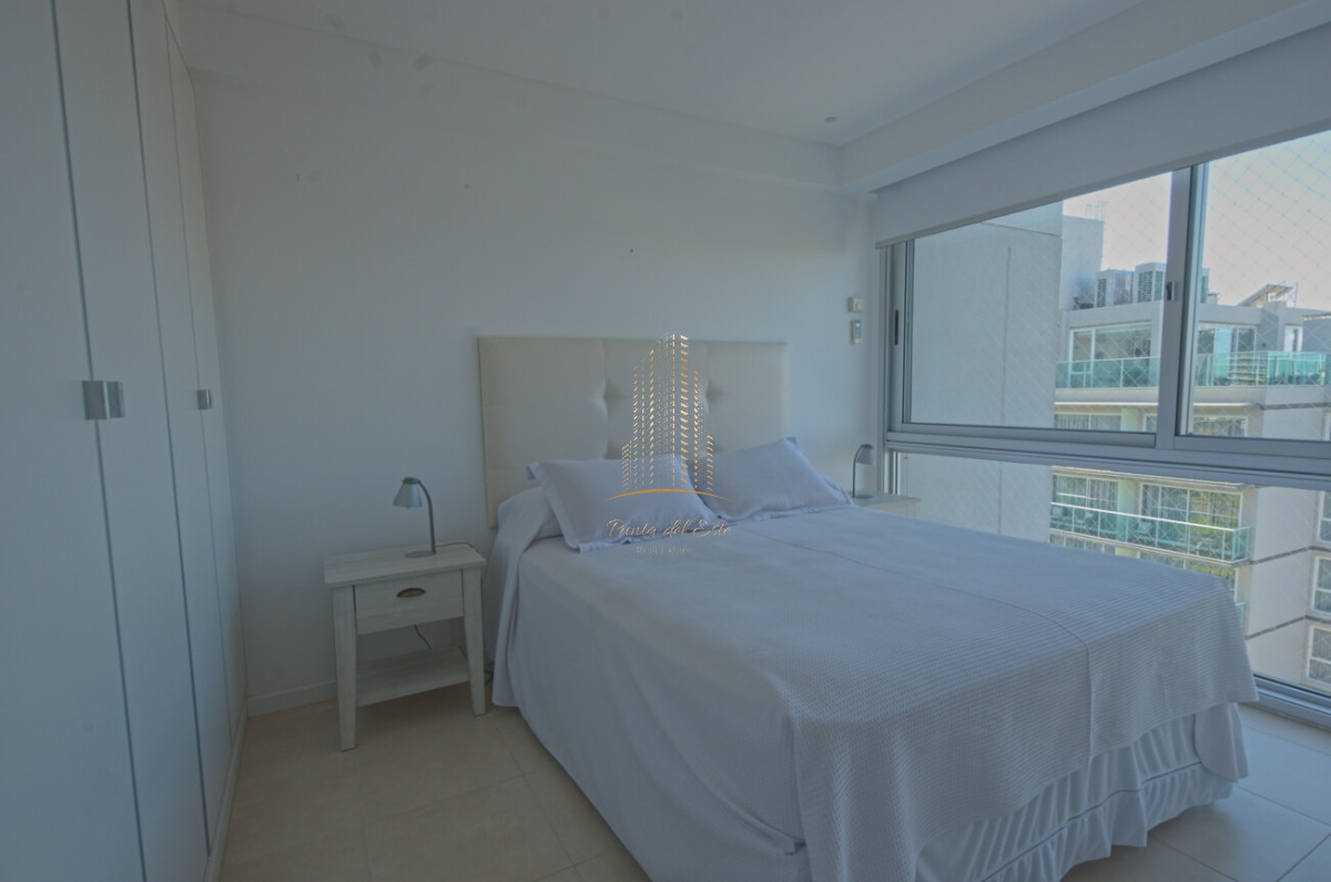 Apartamento ID.442 - Apartamento en venta 3 dormitorios en Playa Mansa, Punta del Este