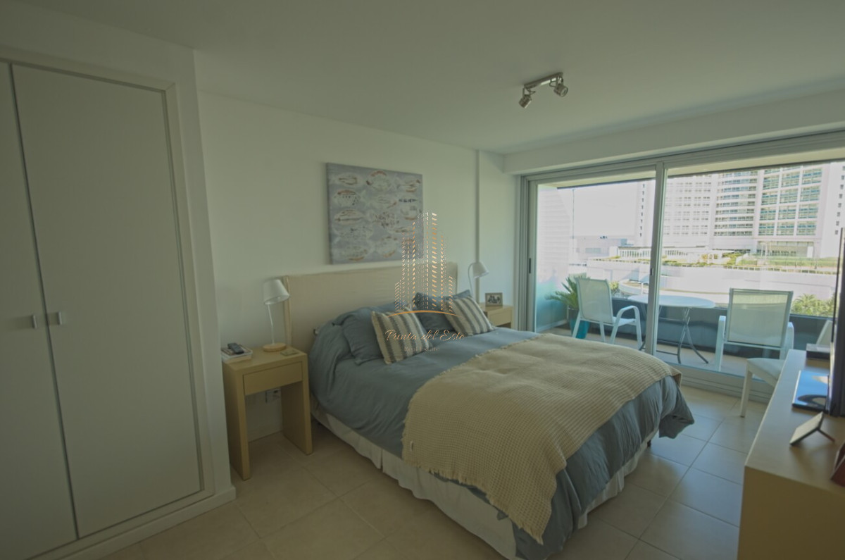 Apartamento ID.439 - Apartamento de tres dormitorios en alquiler Playa Mansa, Punta del Este