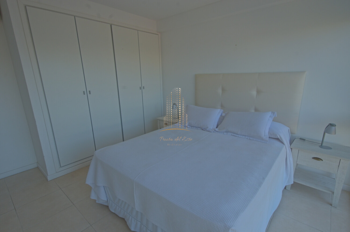 Apartamento ID.442 - Apartamento en venta 3 dormitorios en Playa Mansa, Punta del Este