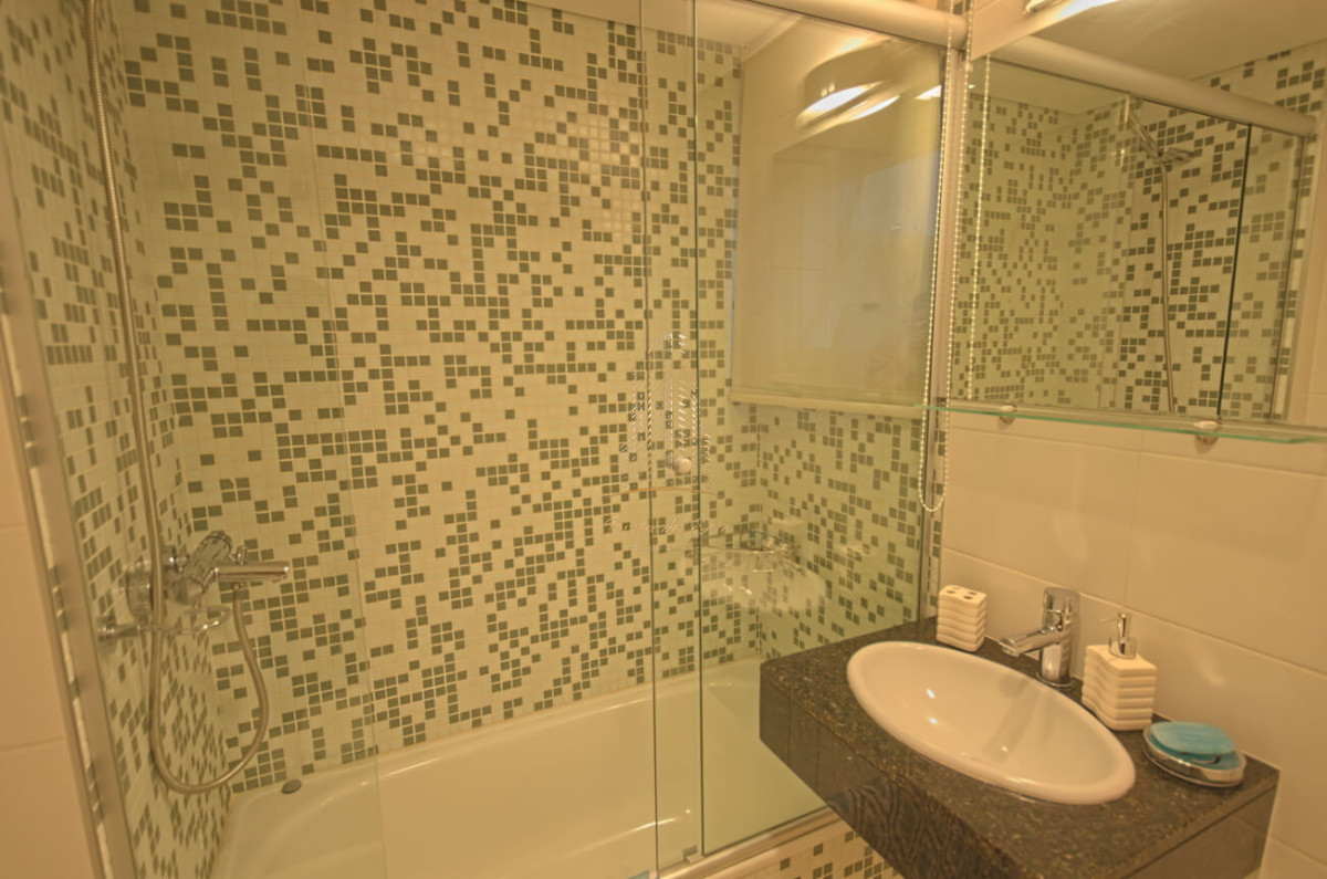 Apartamento ID.442 - Apartamento en venta 3 dormitorios en Playa Mansa, Punta del Este
