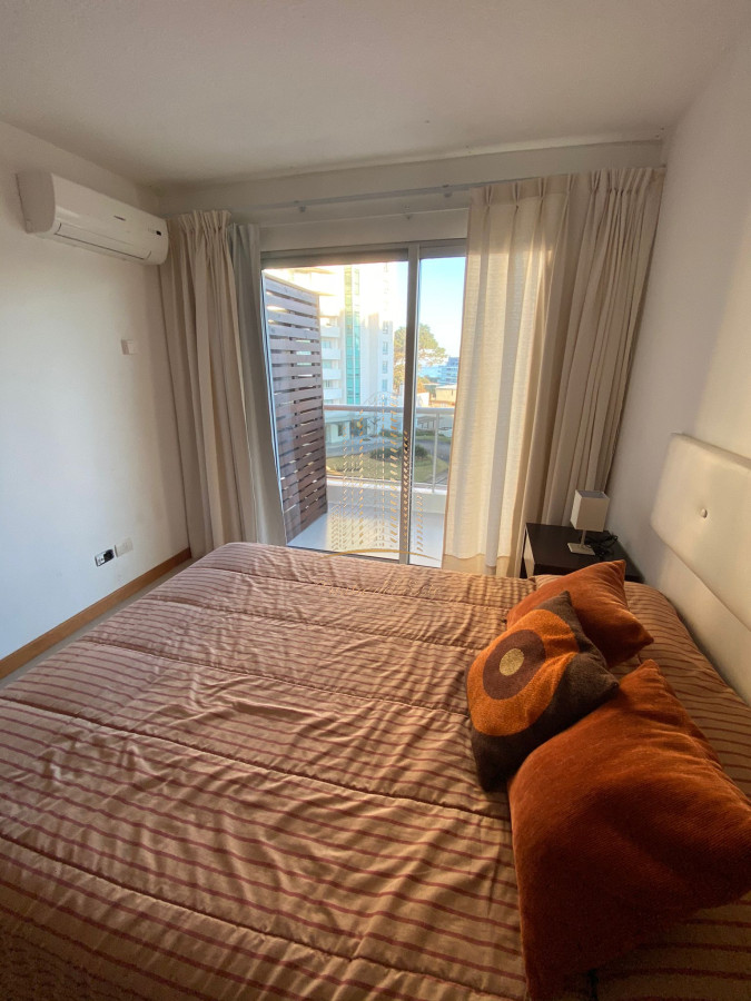 Apartamento ID.448 - Apartamento en alquiler anual 1 dormitorio Punta del Este
