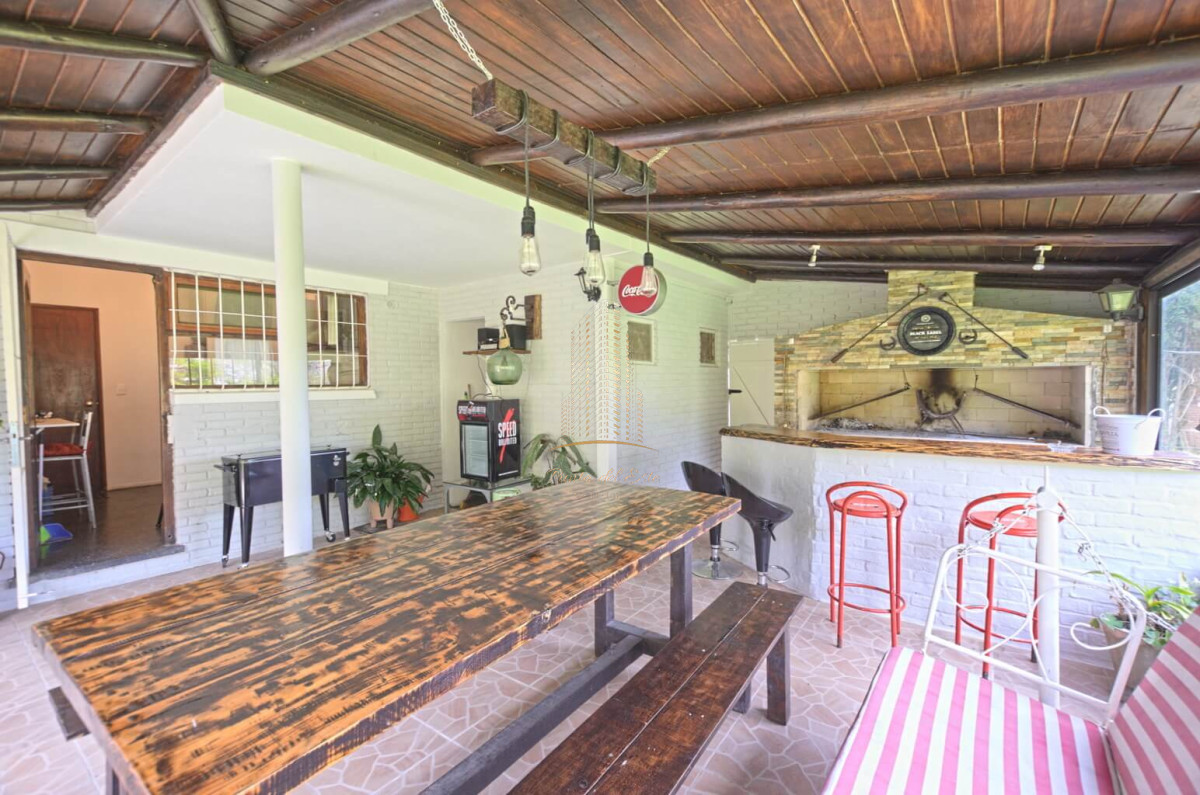 Casa ID.432 - Casa en alquiler Punta del Este playa Mansa, 2 dormitorios y parrillero