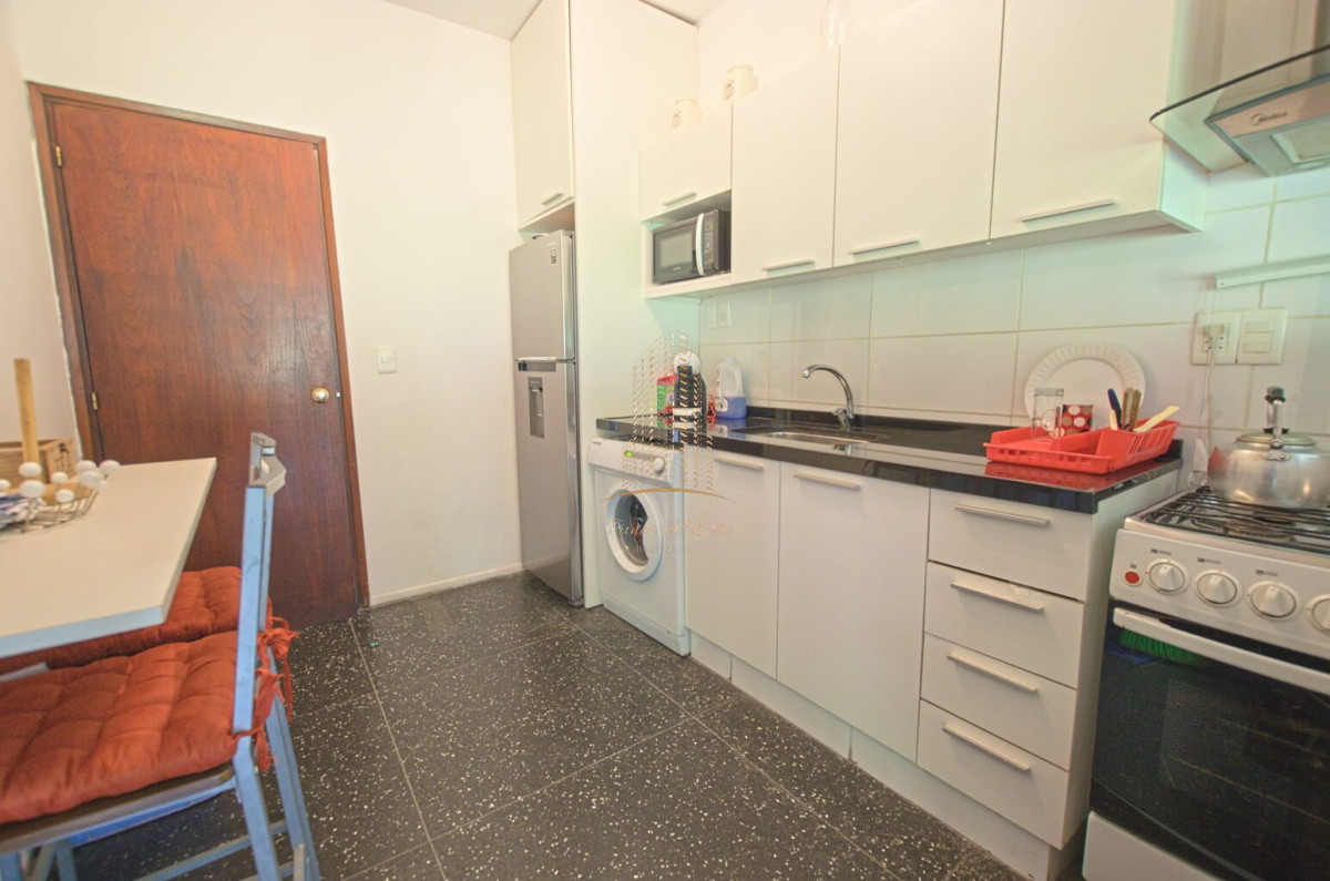 Casa ID.432 - Casa en alquiler Punta del Este playa Mansa, 2 dormitorios y parrillero