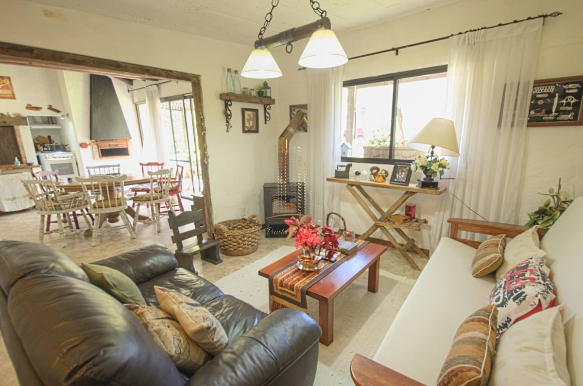 Casa ID.434 - Casa 2 dormitorios con piscina climatizada Mansa, Punta del Este