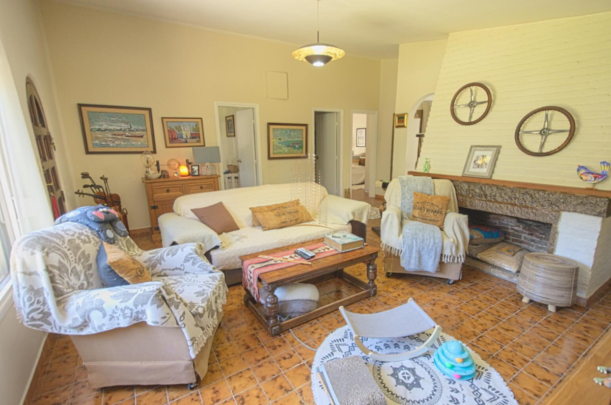 Casa ID.434 - Casa 2 dormitorios con piscina climatizada Mansa, Punta del Este