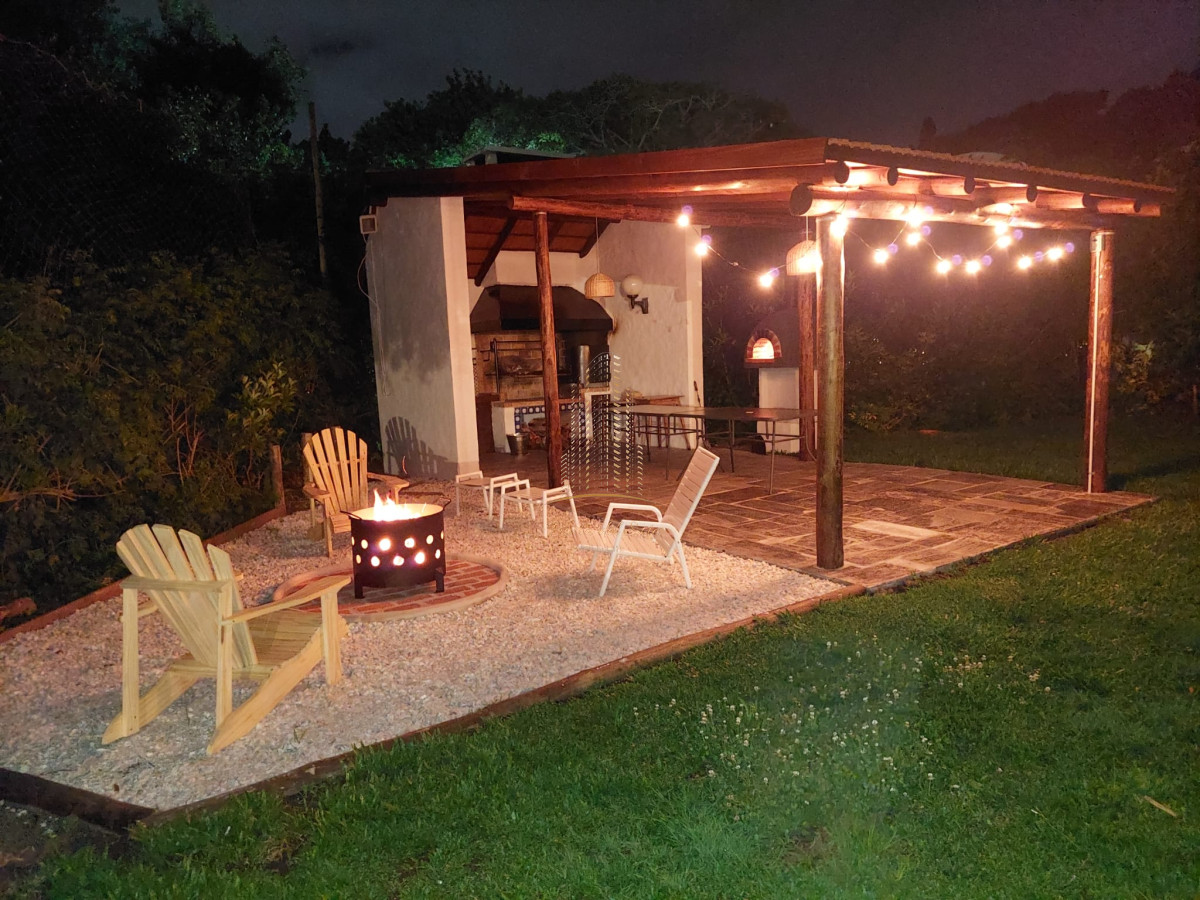 Casa ID.431 - Casa de 4 dormitorios con piscina climatizada en alquiler