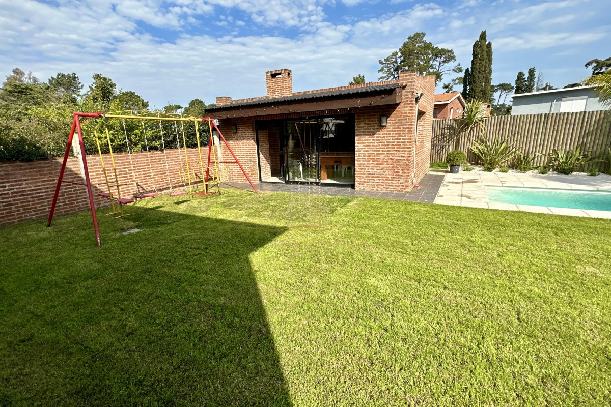 Casa ID.433 - Casa en venta 4 dormitorios en Punta del Este