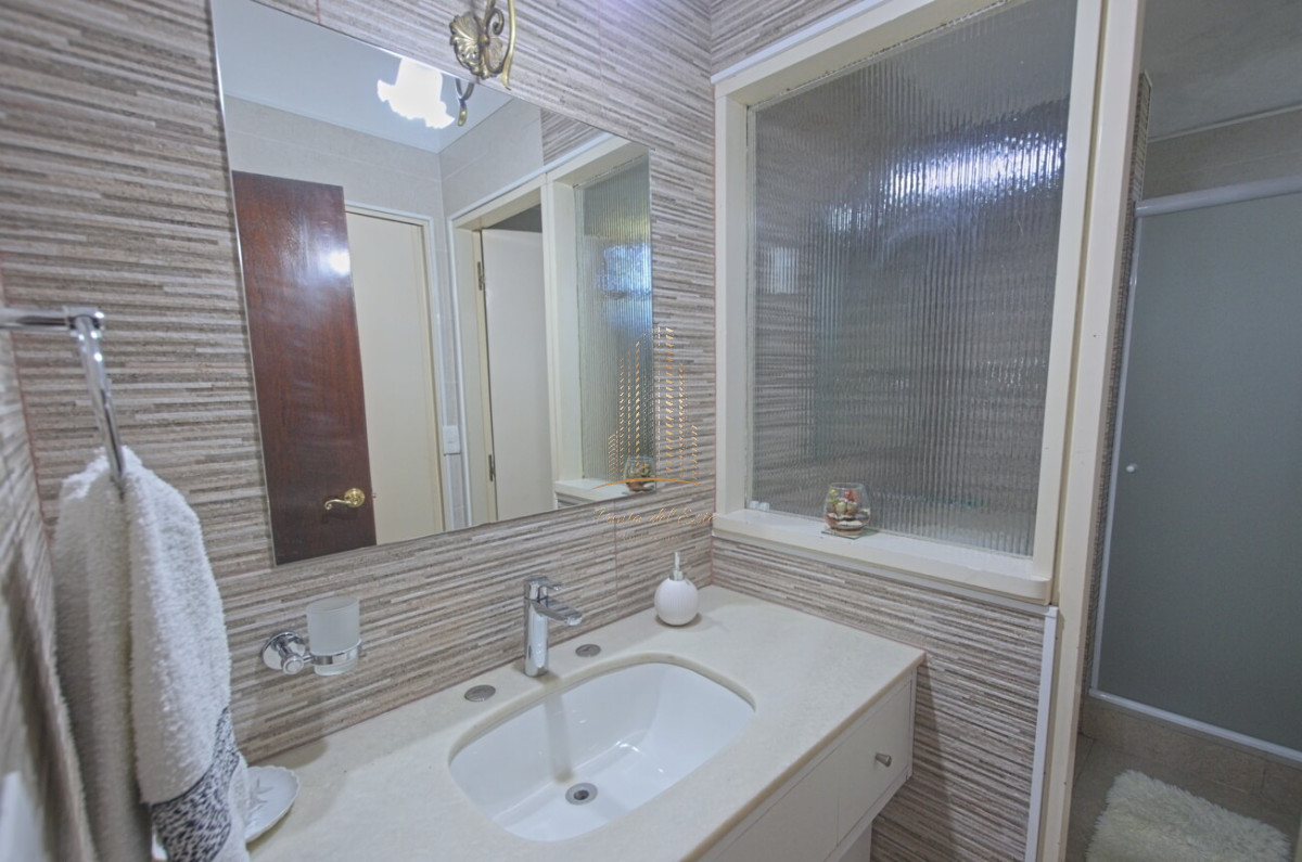 Casa ID.431 - Casa de 4 dormitorios con piscina climatizada en alquiler