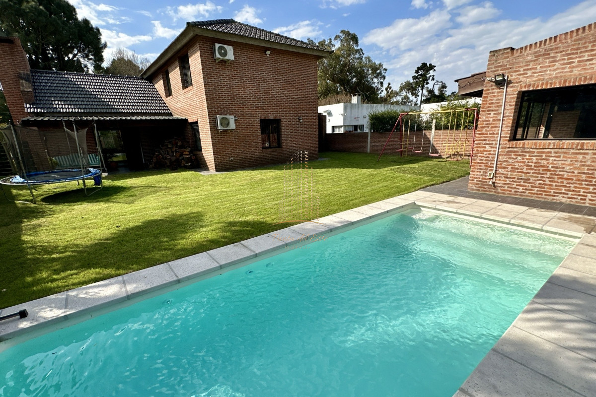 Casa ID.433 - Casa en venta 4 dormitorios en Punta del Este