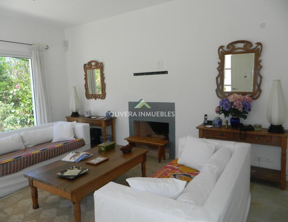 Casa ID.10845 - Casa en alquiler 4 dormitorios La Barra
