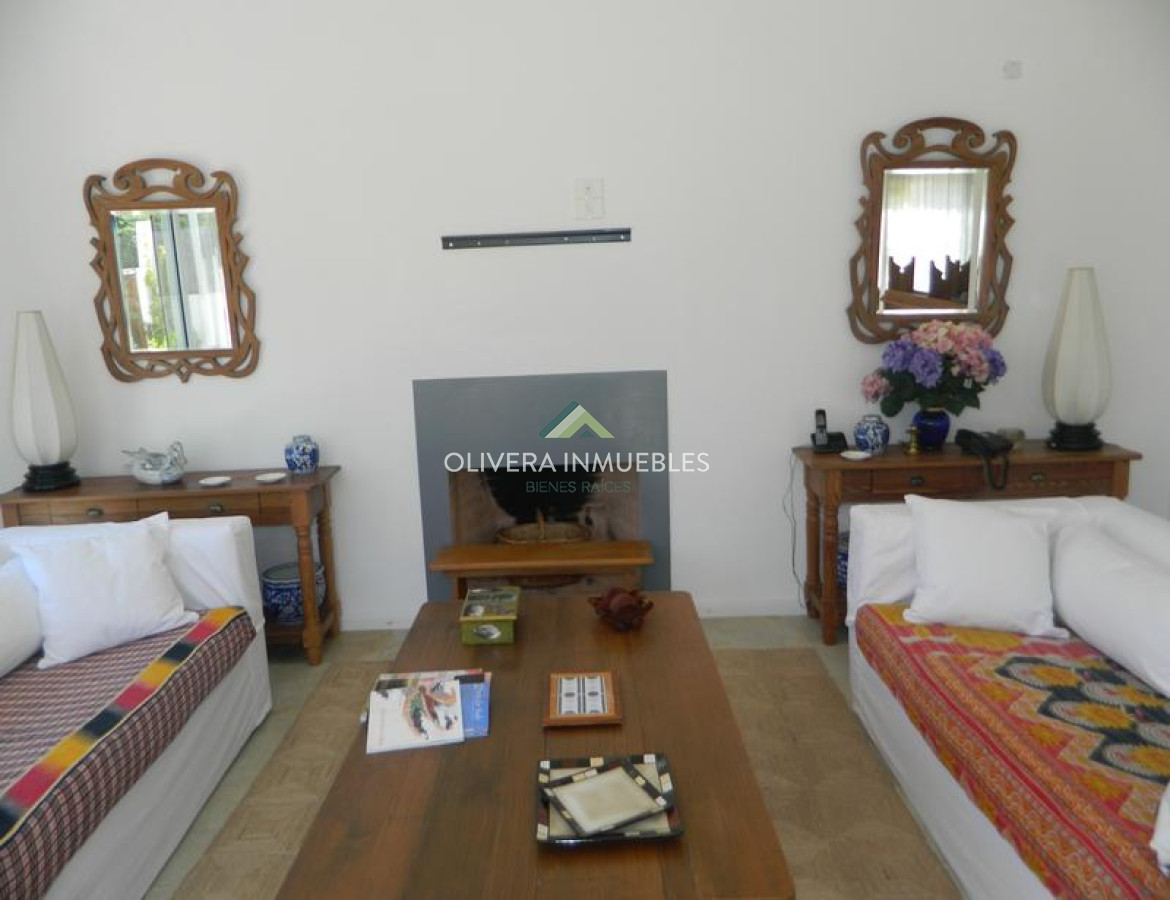 Casa ID.10845 - Casa en alquiler 4 dormitorios La Barra