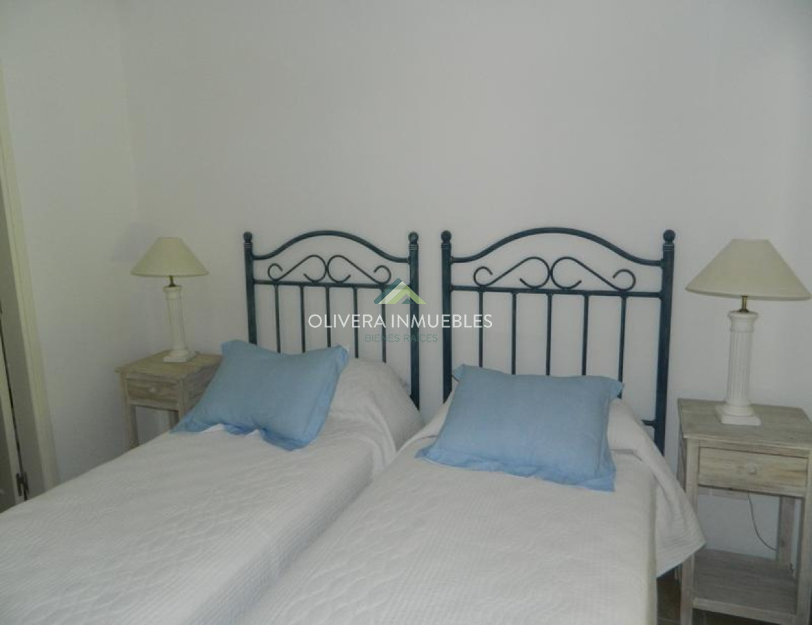 Casa ID.10845 - Casa en alquiler 4 dormitorios La Barra
