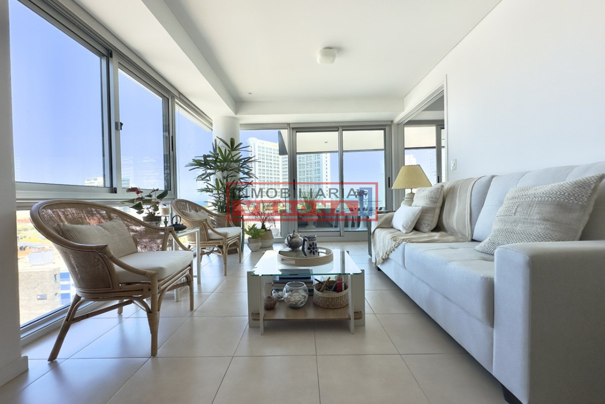 Apartamento en alquiler de temporada - Mansa - 2 Dormitorios y medio - IVP7670A
