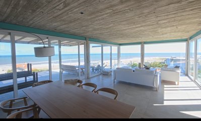 Casa en alquiler a metros del mar con excelente vista