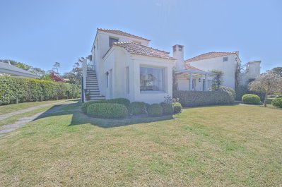 casa en montoya con piscina a metros del mar  - rsp8989c