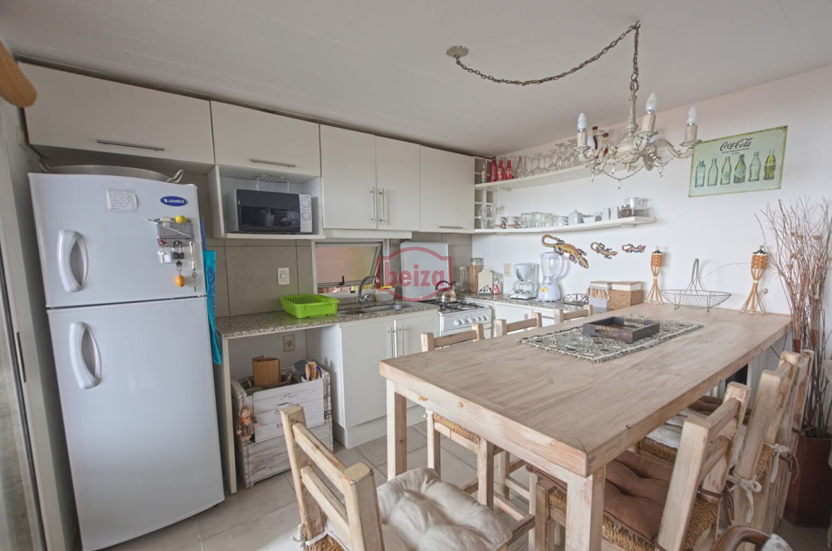 Apartamento ID.166239/PUNTA-DLE-ESTE-PENINSULA-SOBRE-GORLERO-MONO-AMBIENTE-EDIFICIO-CON-SERVICIOS - Apartamento 3 dormitorios en alquiler La Barra