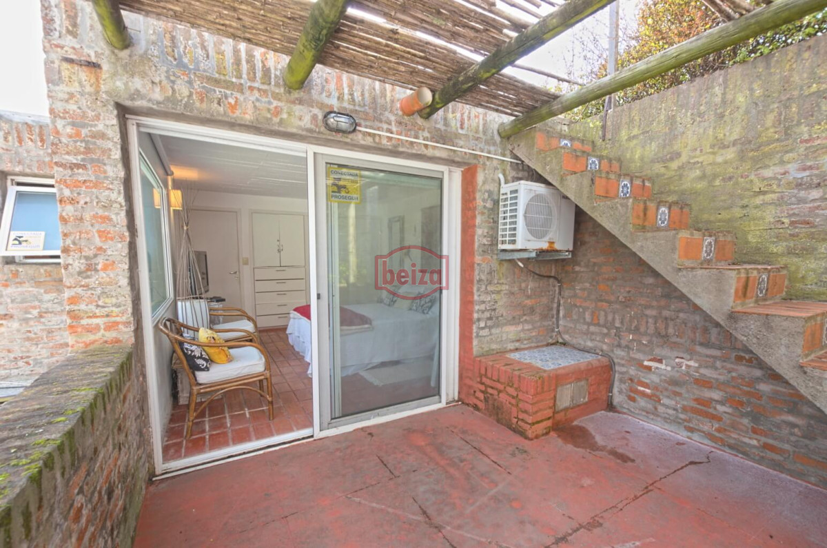 Apartamento ID.166239/PUNTA-DLE-ESTE-PENINSULA-SOBRE-GORLERO-MONO-AMBIENTE-EDIFICIO-CON-SERVICIOS - Apartamento 3 dormitorios en alquiler La Barra