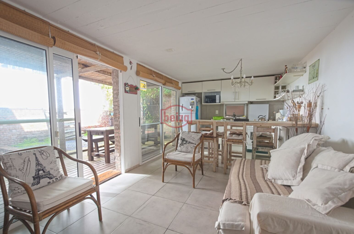 Apartamento ID.166239/PUNTA-DLE-ESTE-PENINSULA-SOBRE-GORLERO-MONO-AMBIENTE-EDIFICIO-CON-SERVICIOS - Apartamento 3 dormitorios en alquiler La Barra