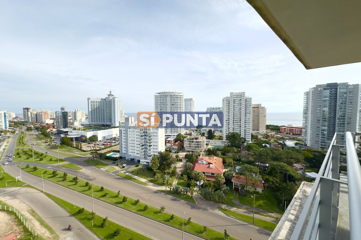 Apartamento en venta de 2 dormitorios en Punta del este  - SPT12353A