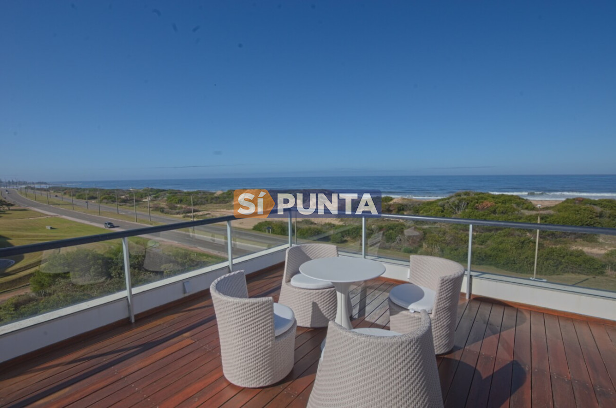 Penthouse en alquiler - Playa Brava - SPT87A